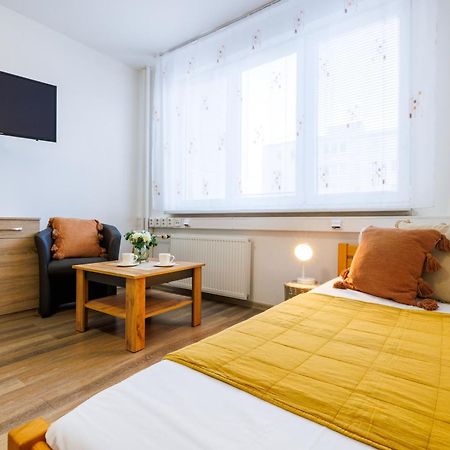 Hotel U Nadrazi Ceske Budejovice Ngoại thất bức ảnh